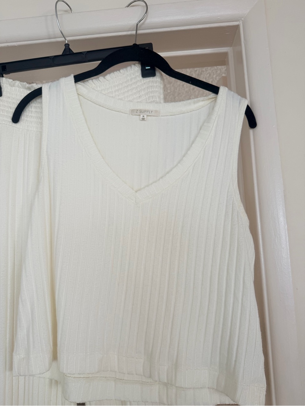 Z Supply Cream Ribbed V-Neck Tank with Wide Leg Pants - Picture 2 of 3